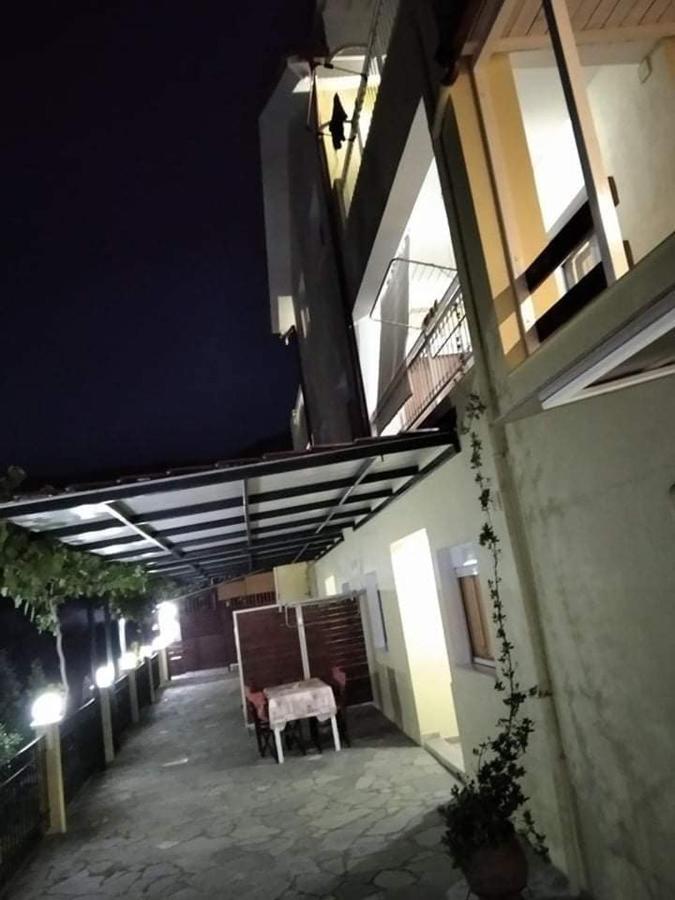 Nestor Apartments Chrysi Ammoudia Bagian luar foto
